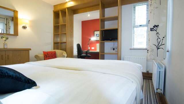 Гостевой дом Brennan Court Guest Accommodation Лимерик-12